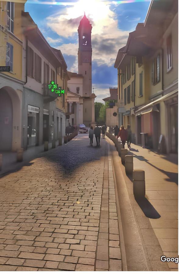 In Centro Rho